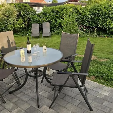 Lütt Haffhus - *